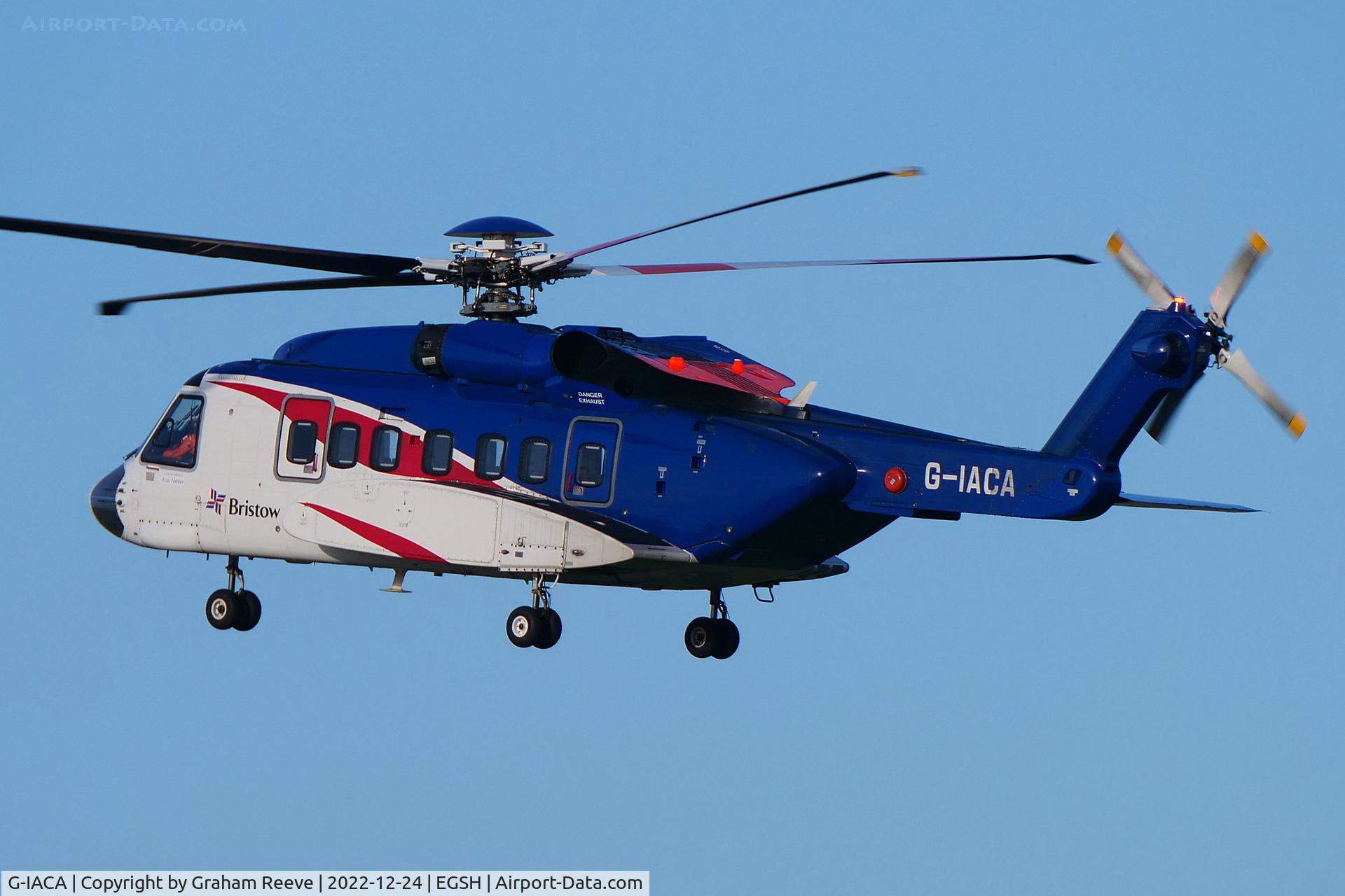 G-IACA, 2007 Sikorsky S-92A C/N 920050, Landing at Norwich.