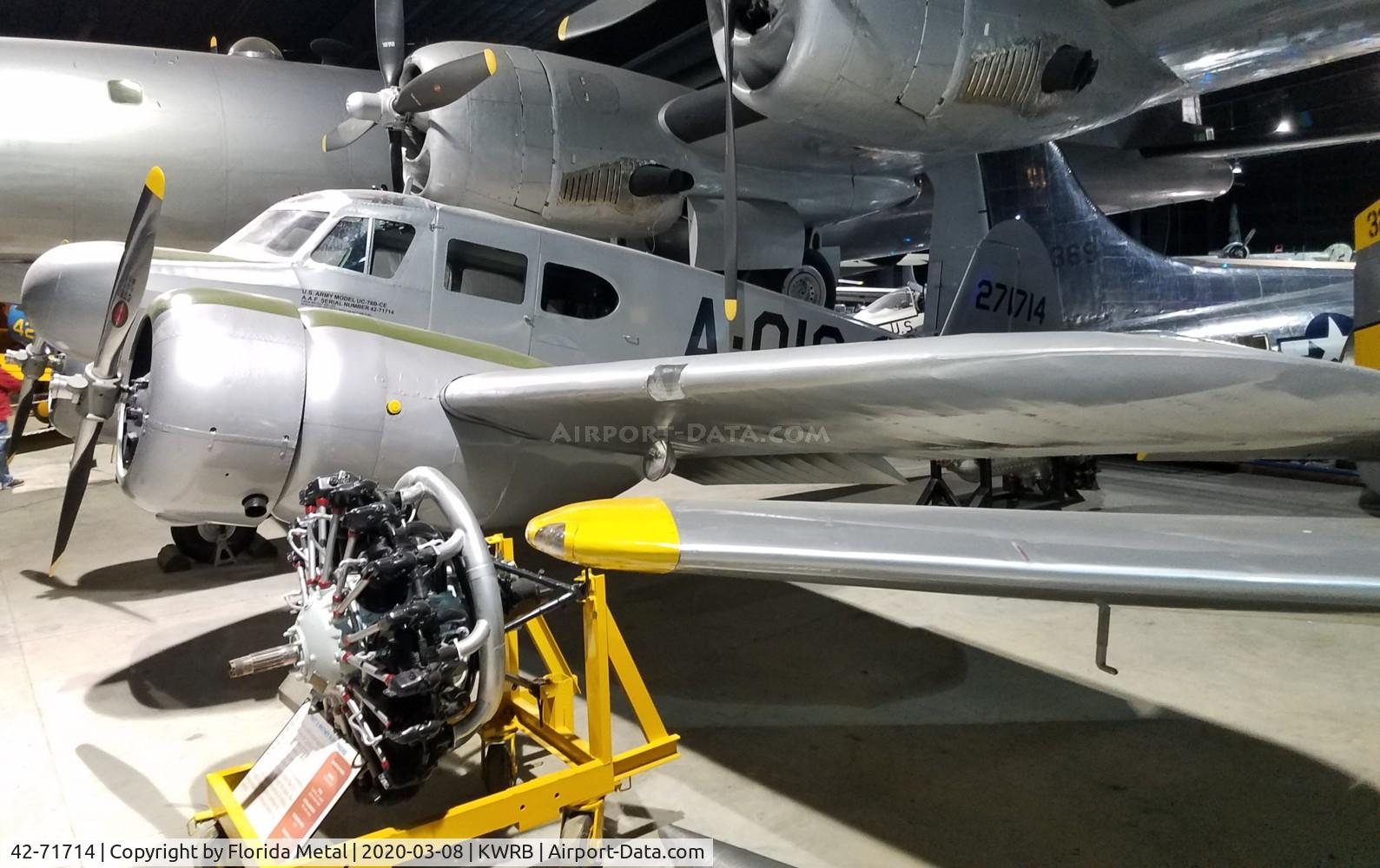 42-71714, 1942 Cessna UC-78B Bobcat C/N 4410, UC-78B zx