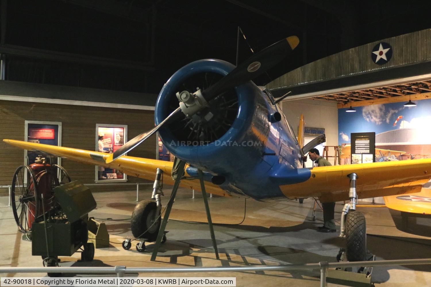 42-90018, 1942 Vultee BT-13B Valiant C/N Not found 42-90018, BT-13 zx