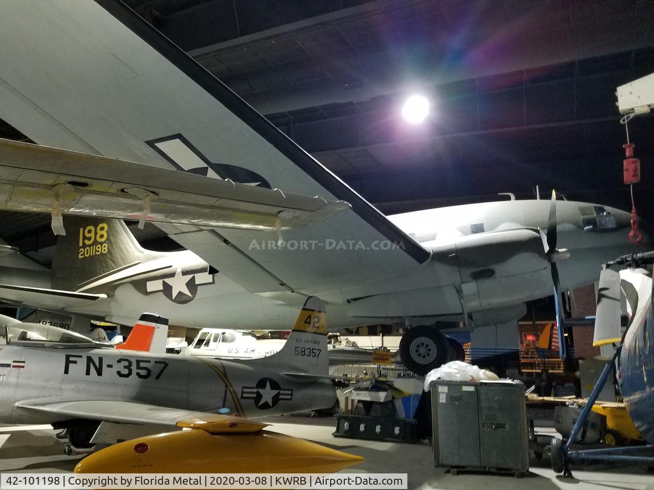 42-101198, 1942 Curtiss C-46D-50-CU Commando C/N 30653, C-46 zx