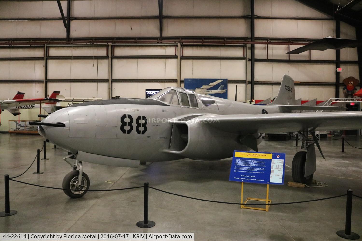 44-22614, 1944 Bell P-59A Airacomet C/N 27-22, P-59 zx