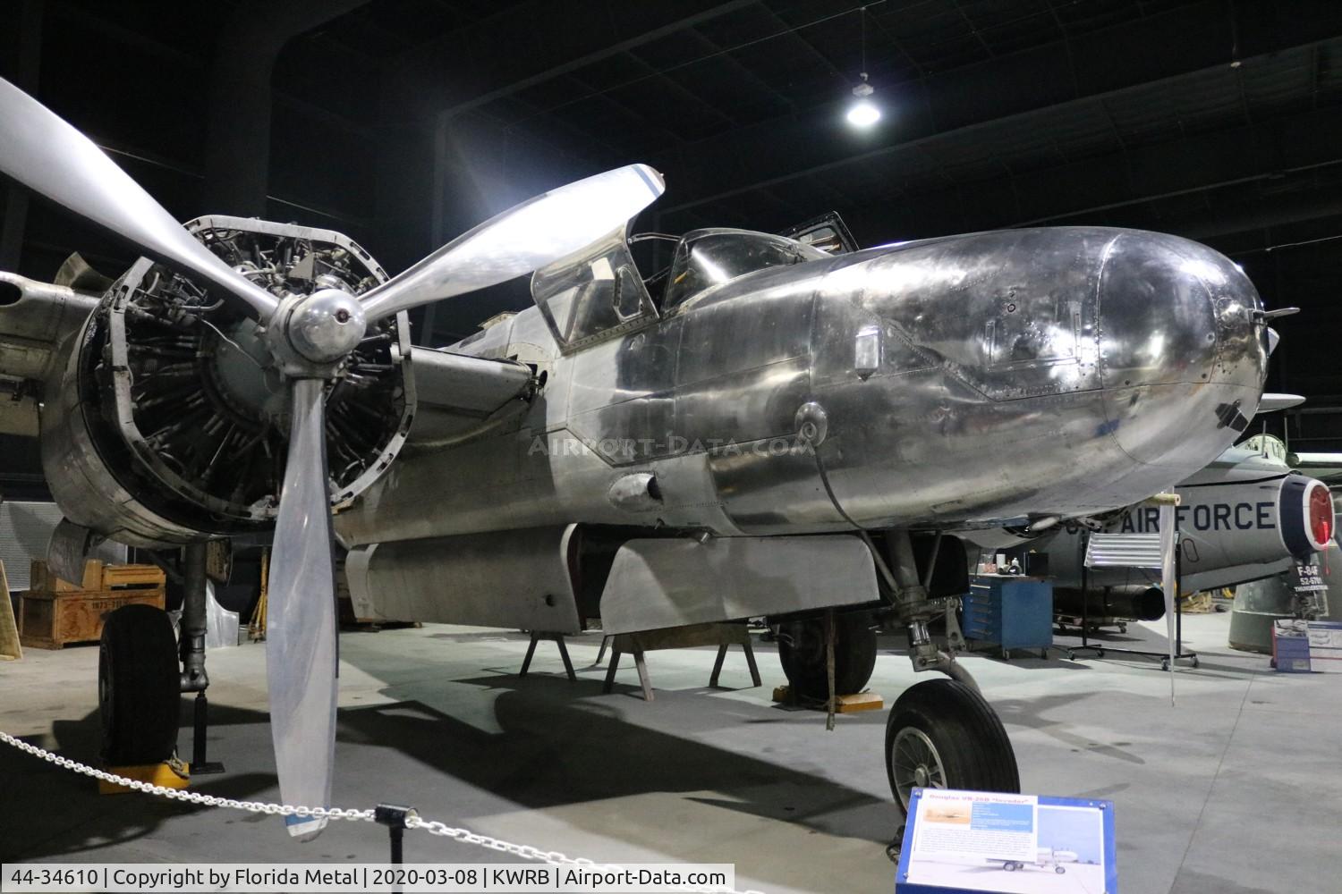 44-34610, 1944 Douglas VB-26B Invader C/N 27889, A-26 zx