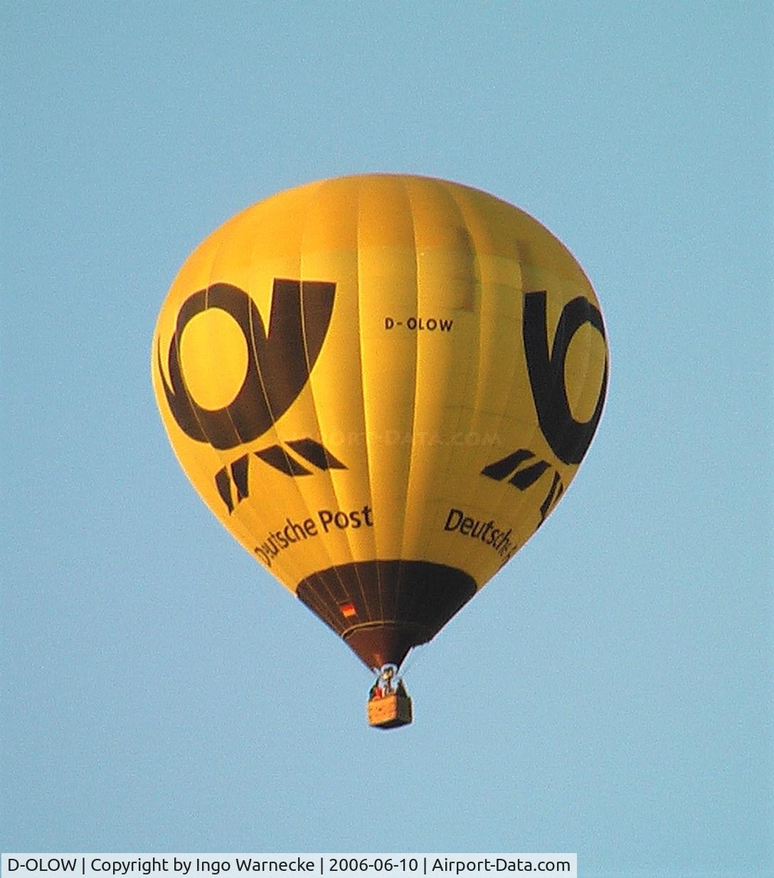D-OLOW, 1998 Schroeder Fire Balloons G36/24 C/N 707, Schröder Fire G36/24 hot air balloon over Bonn-Lengsdorf in the evening