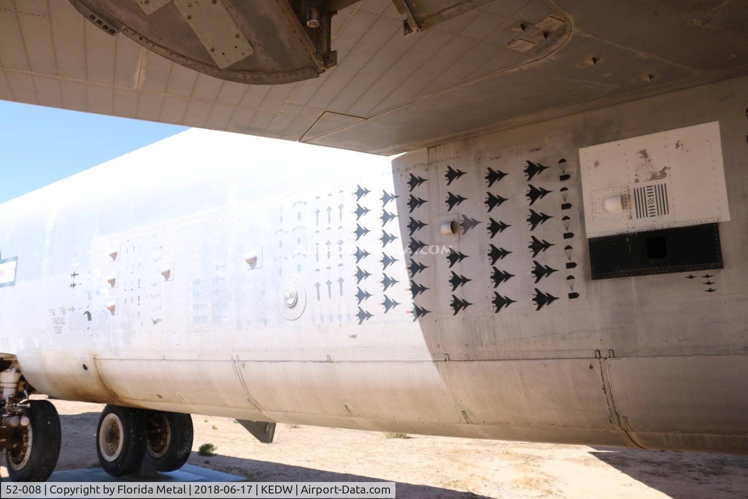 52-008, 1952 Boeing NB-52B-BO (RB-52B-10-BO) Stratofortress C/N 16498, B-52 zx
