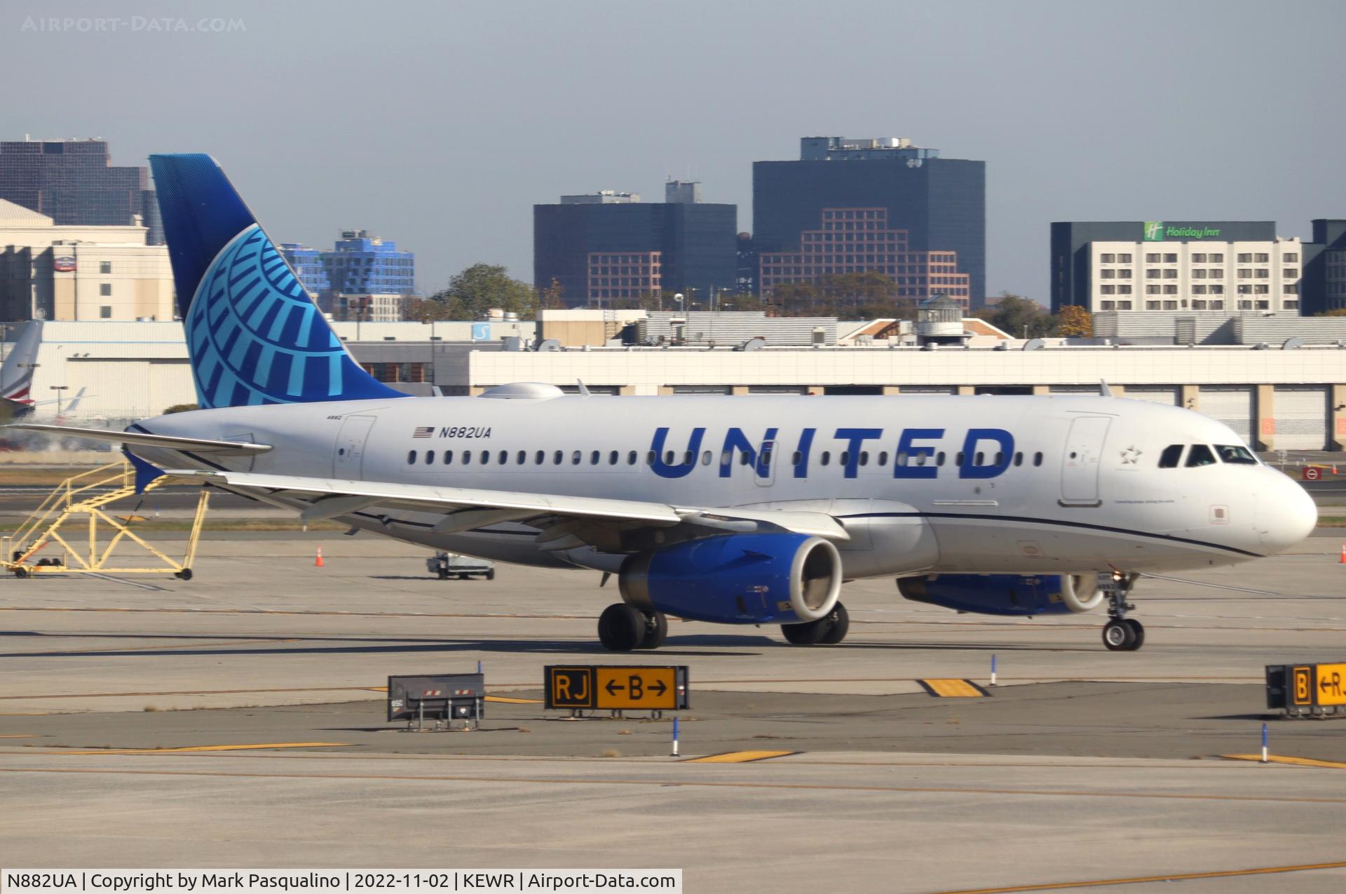 N882UA, 2005 Airbus A319-132 C/N 2505, Airbus A319-132