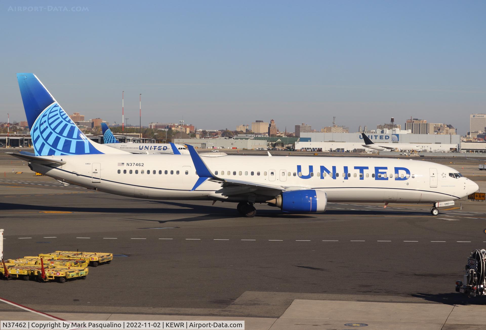 N37462, 2012 Boeing 737-924/ER C/N 37207, Boeing 737-924/ER