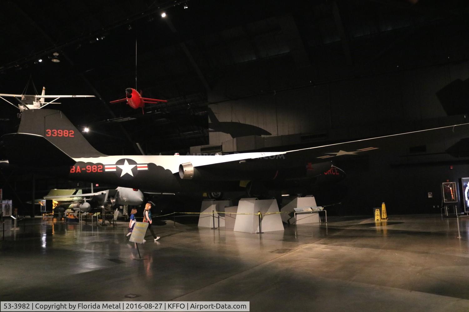 53-3982, 1953 Martin EB-57D Canberra C/N 006, B-57 zx