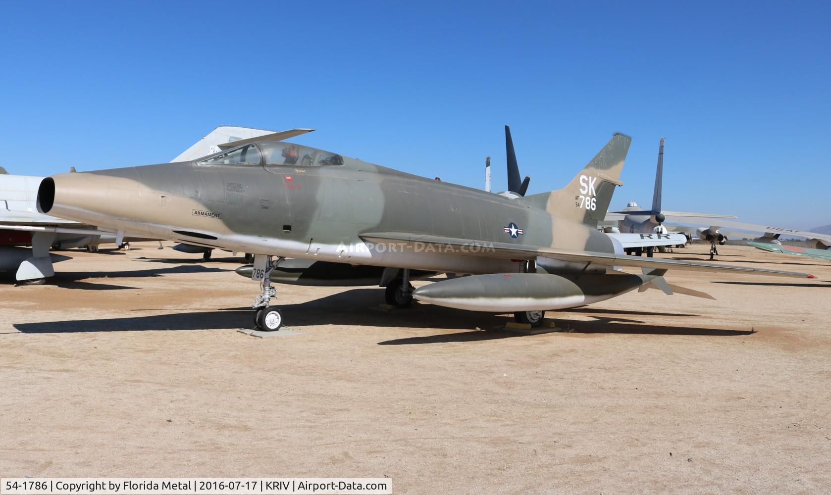 54-1786, 1955 North American F-100C Super Sabre C/N 217-47, F-100 zx