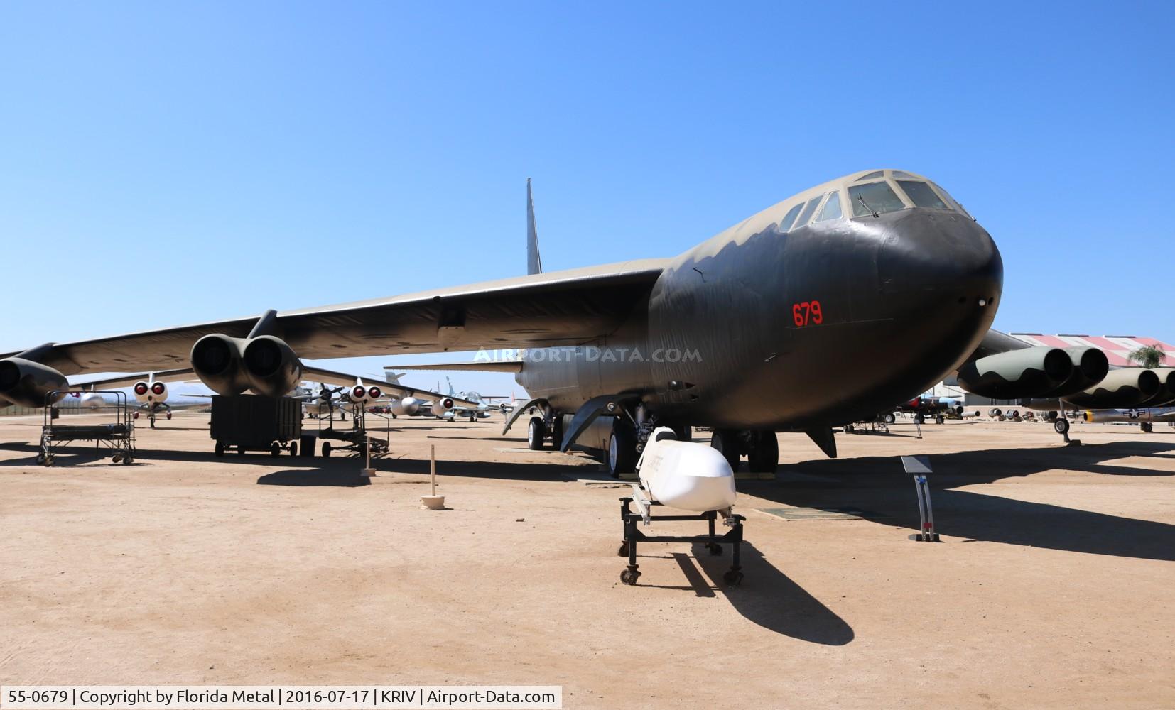 55-0679, 1956 Boeing B-52D Stratofortress C/N 464026, B-52 zx