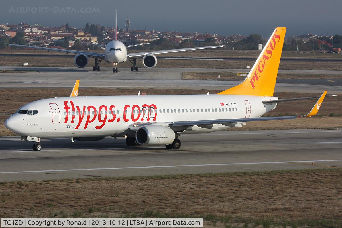 TC-IZD, 2001 Boeing 737-83N C/N 32348, at ist