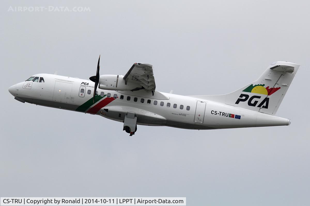 CS-TRU, 2014 ATR 42-600 C/N 1011, at lis