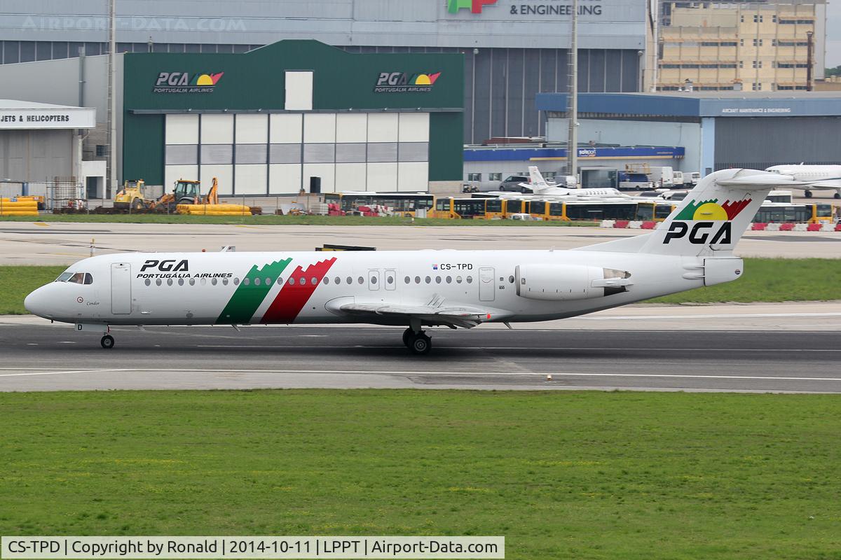 CS-TPD, 1991 Fokker 100 (F-28-0100) C/N 11317, at lis