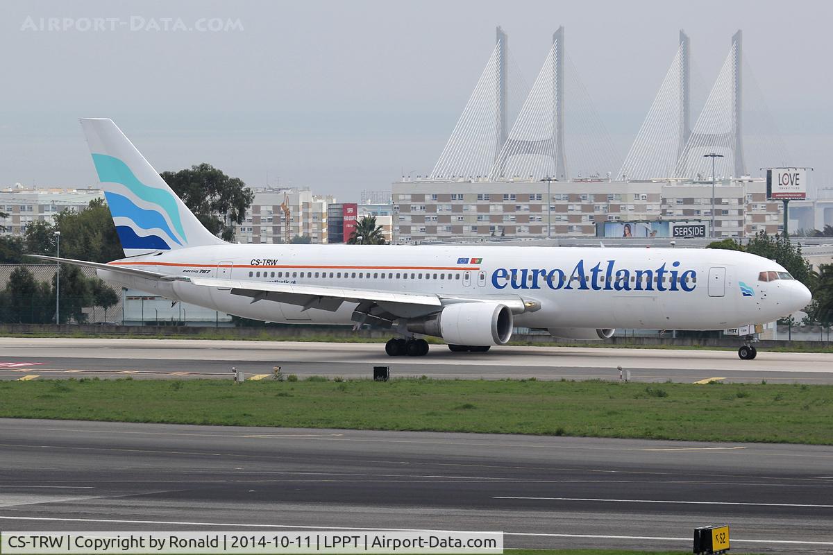 CS-TRW, 1990 Boeing 767-35D/ER C/N 24865, at lis