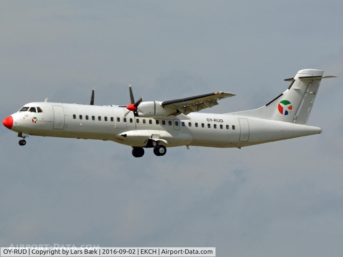 OY-RUD, 1990 ATR 72-201 C/N 162, RWY22L