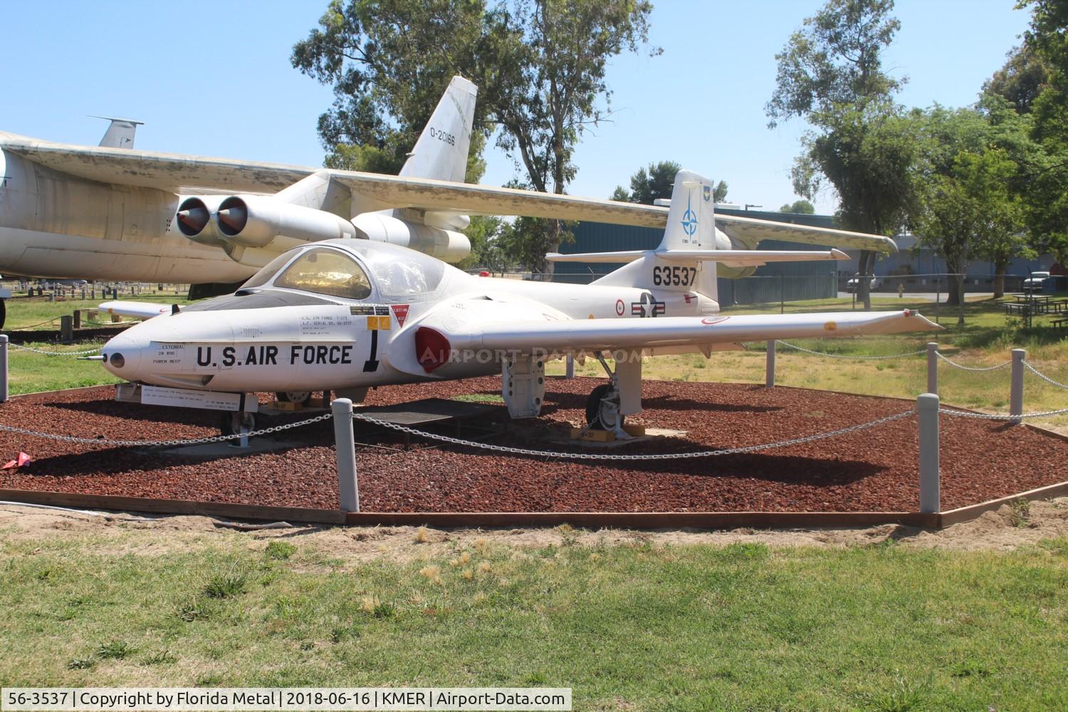 56-3537, 1956 Cessna T-37B Tweety Bird C/N 40109, T-37 zx
