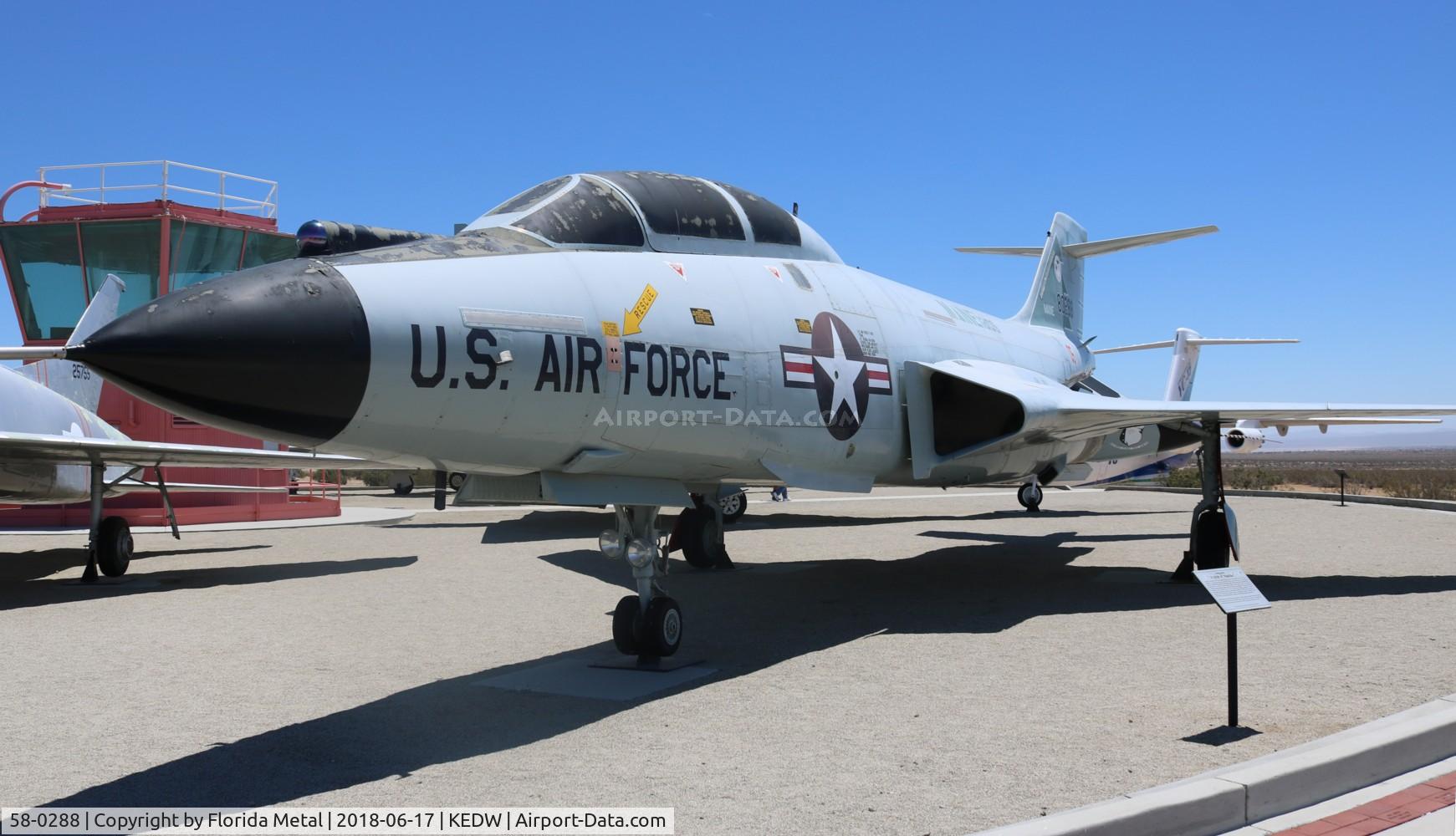 58-0288, 1958 McDonnell F-101B Voodoo C/N 660, F-101 zx