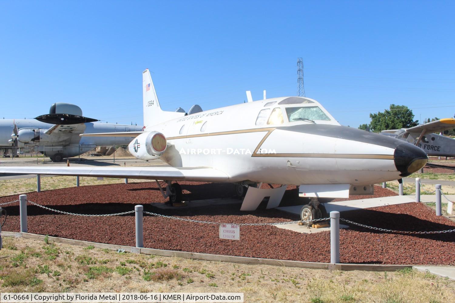 61-0664, 1961 North American CT-39A Sabreliner C/N 265-67, T-39 zx