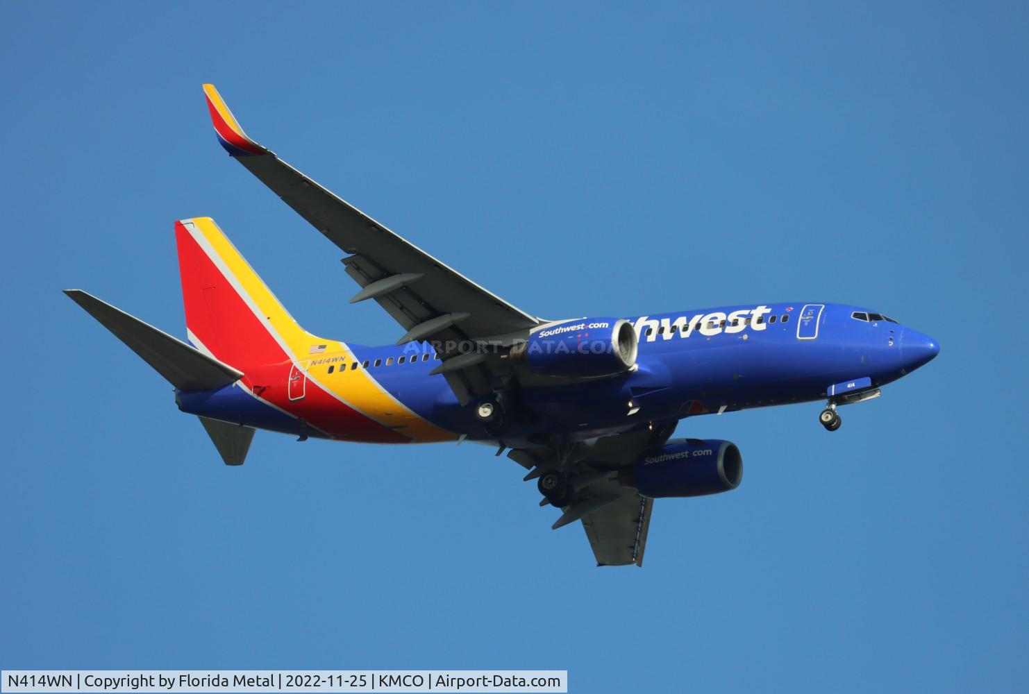 N414WN, 2001 Boeing 737-7H4 C/N 29820, MCO 2022