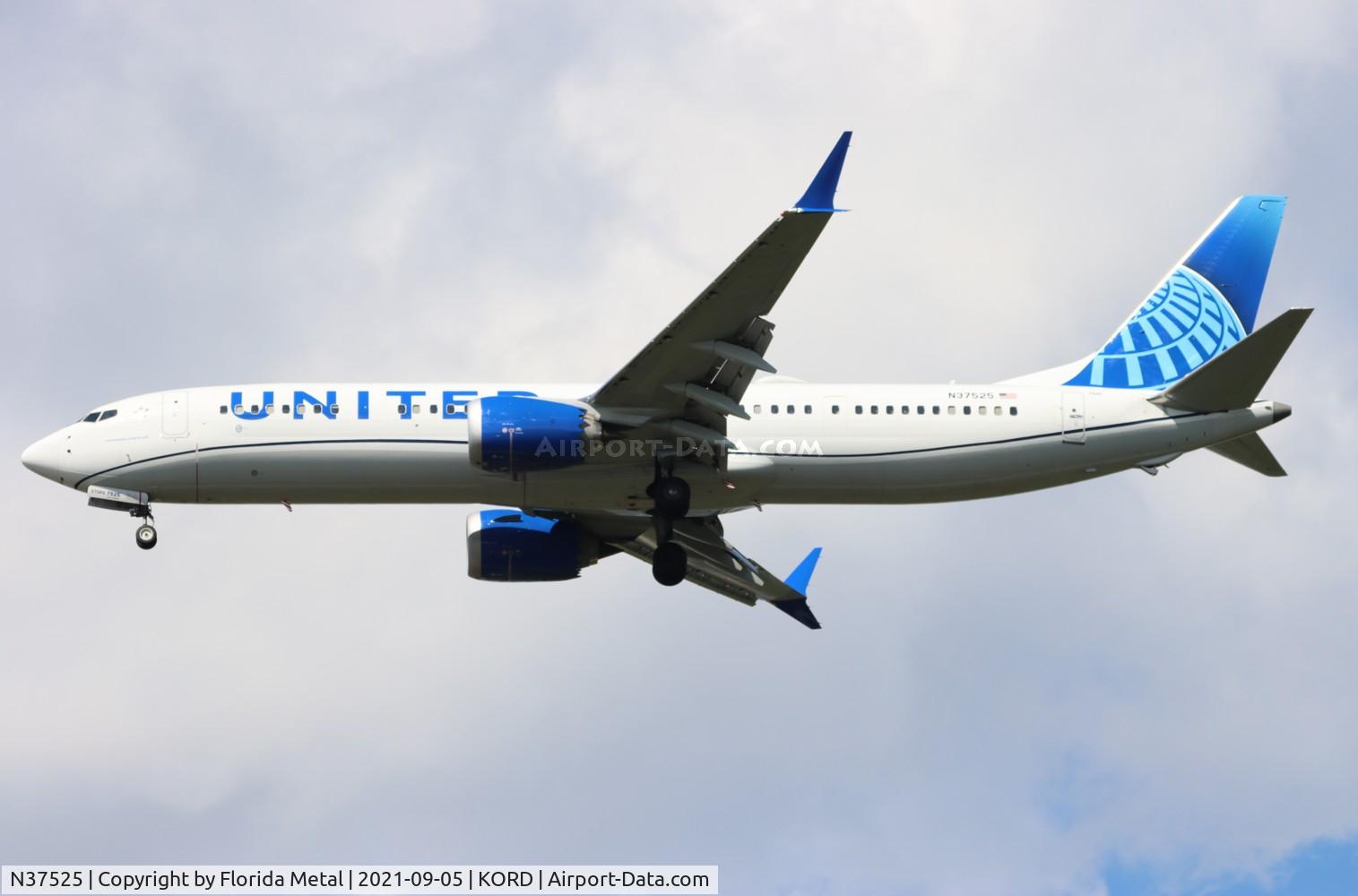 N37525, 2019 Boeing 737-9 MAX C/N 64500, ORD 2021