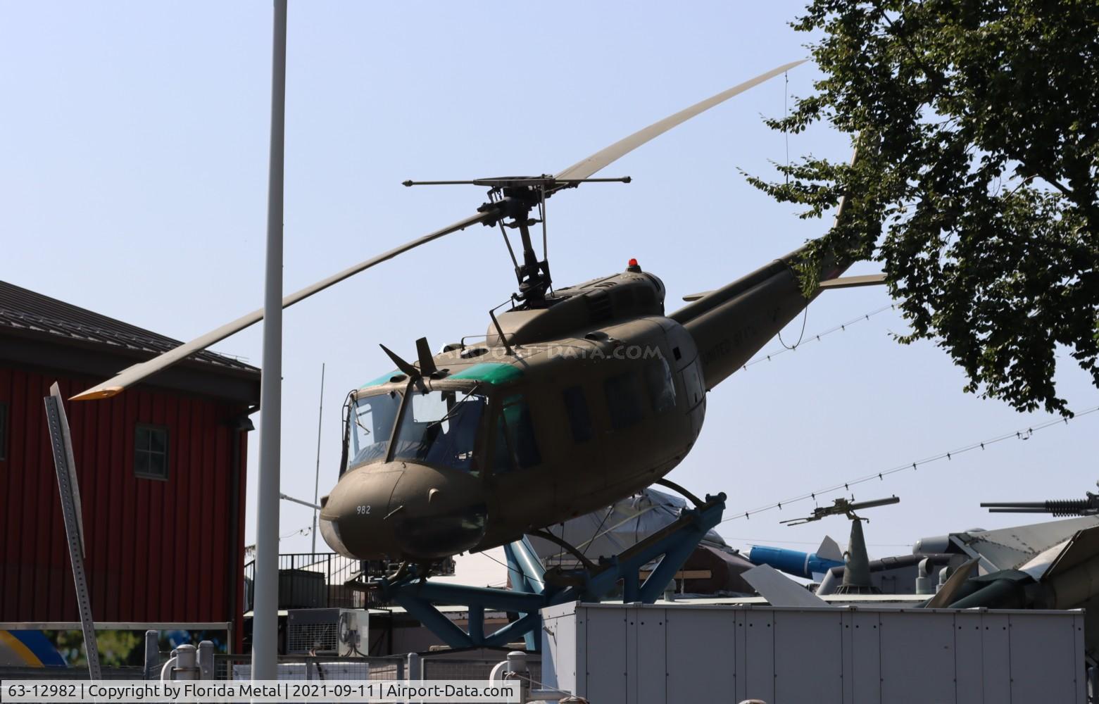 63-12982, 1963 Bell UH-1H Iroquois C/N 4178, UH-1 zx Buffalo