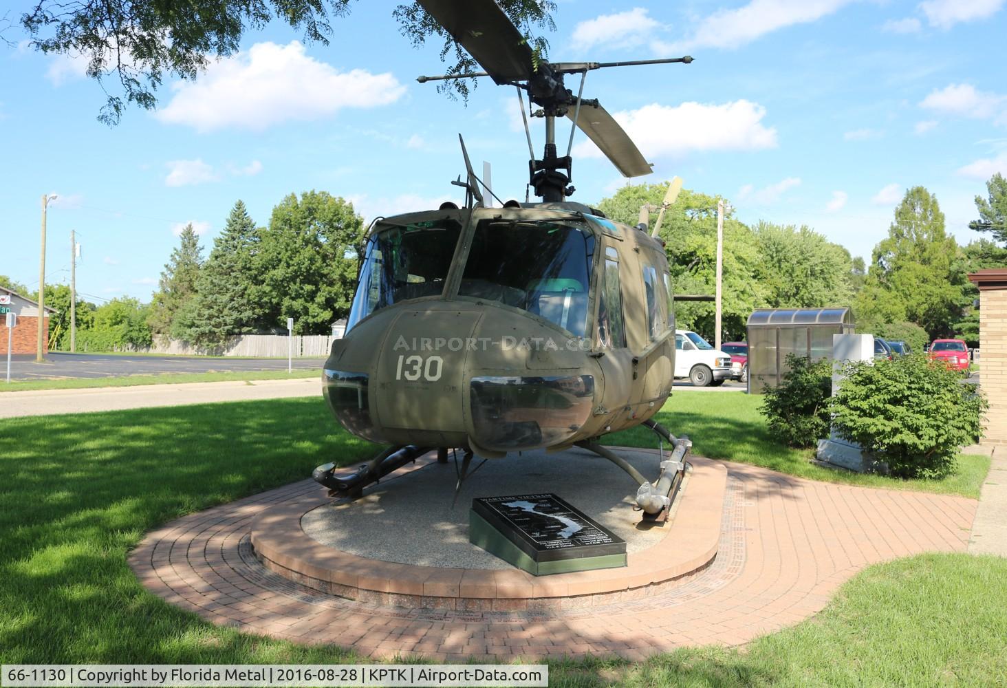 66-1130, 1966 Bell UH-1D Iroquois C/N 5613, UH-1 zx