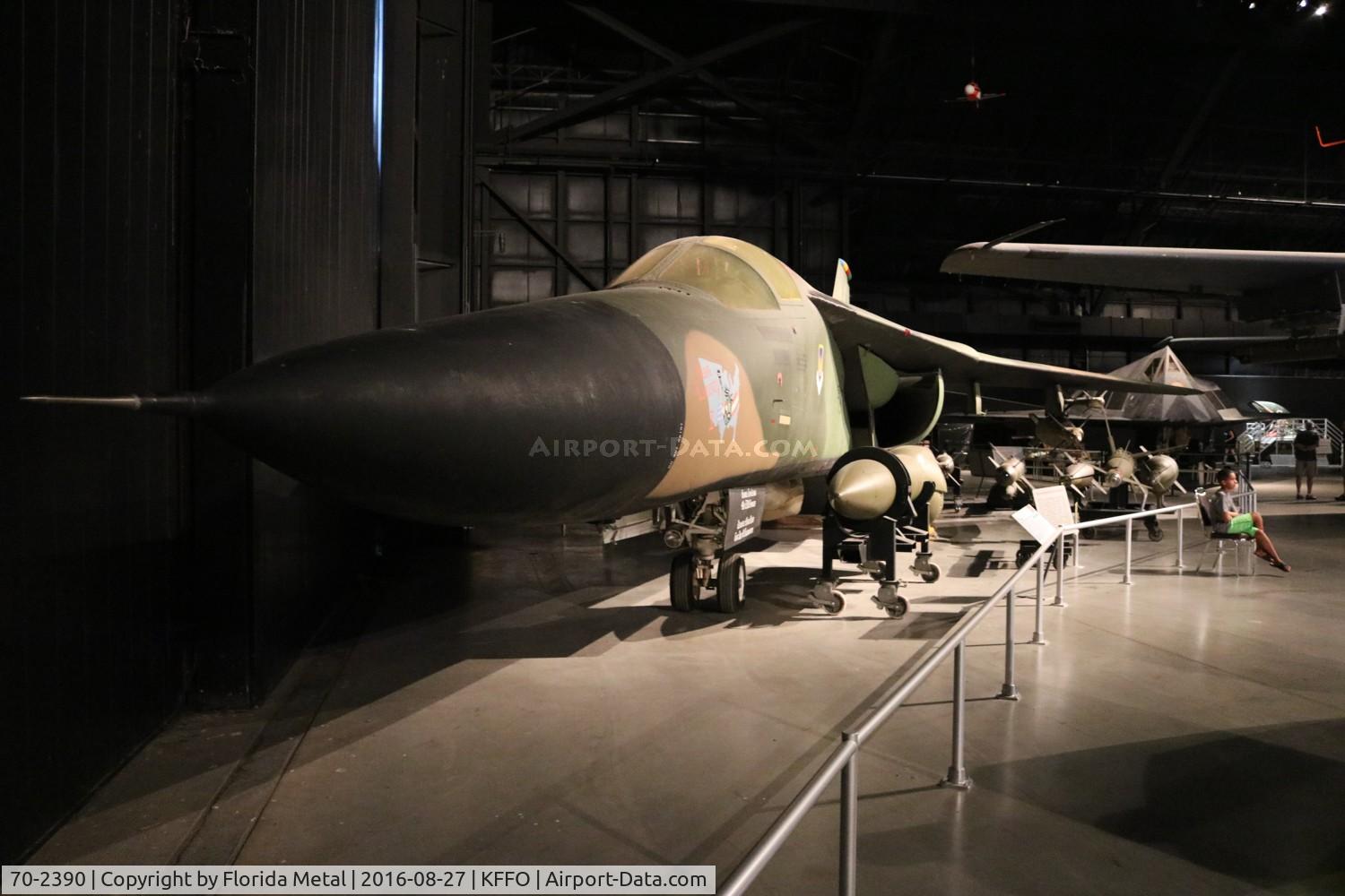 70-2390, 1970 General Dynamics F-111F Aardvark C/N E2-29, F-111 zx