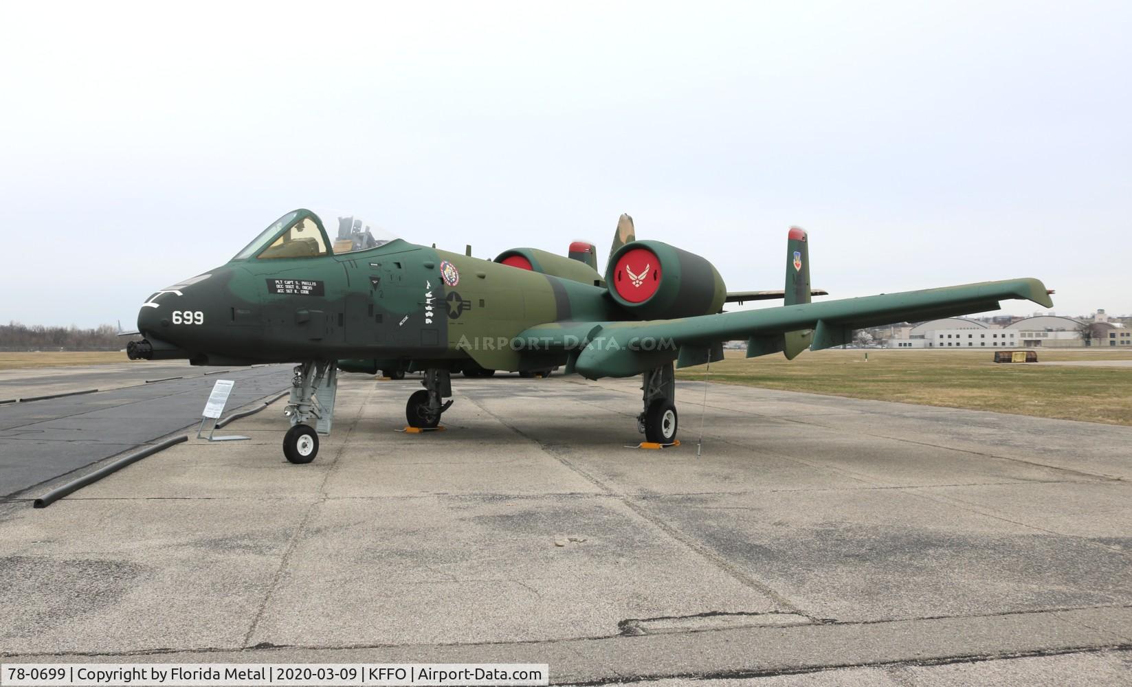 78-0699, 1978 Fairchild Republic A-10A Thunderbolt II C/N 319, A-10 zx
