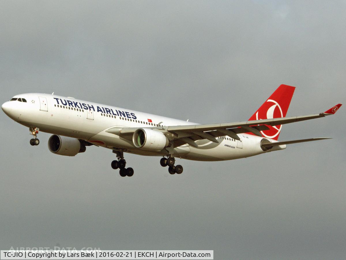 TC-JIO, 2007 Airbus A330-223 C/N 869, RWY22L