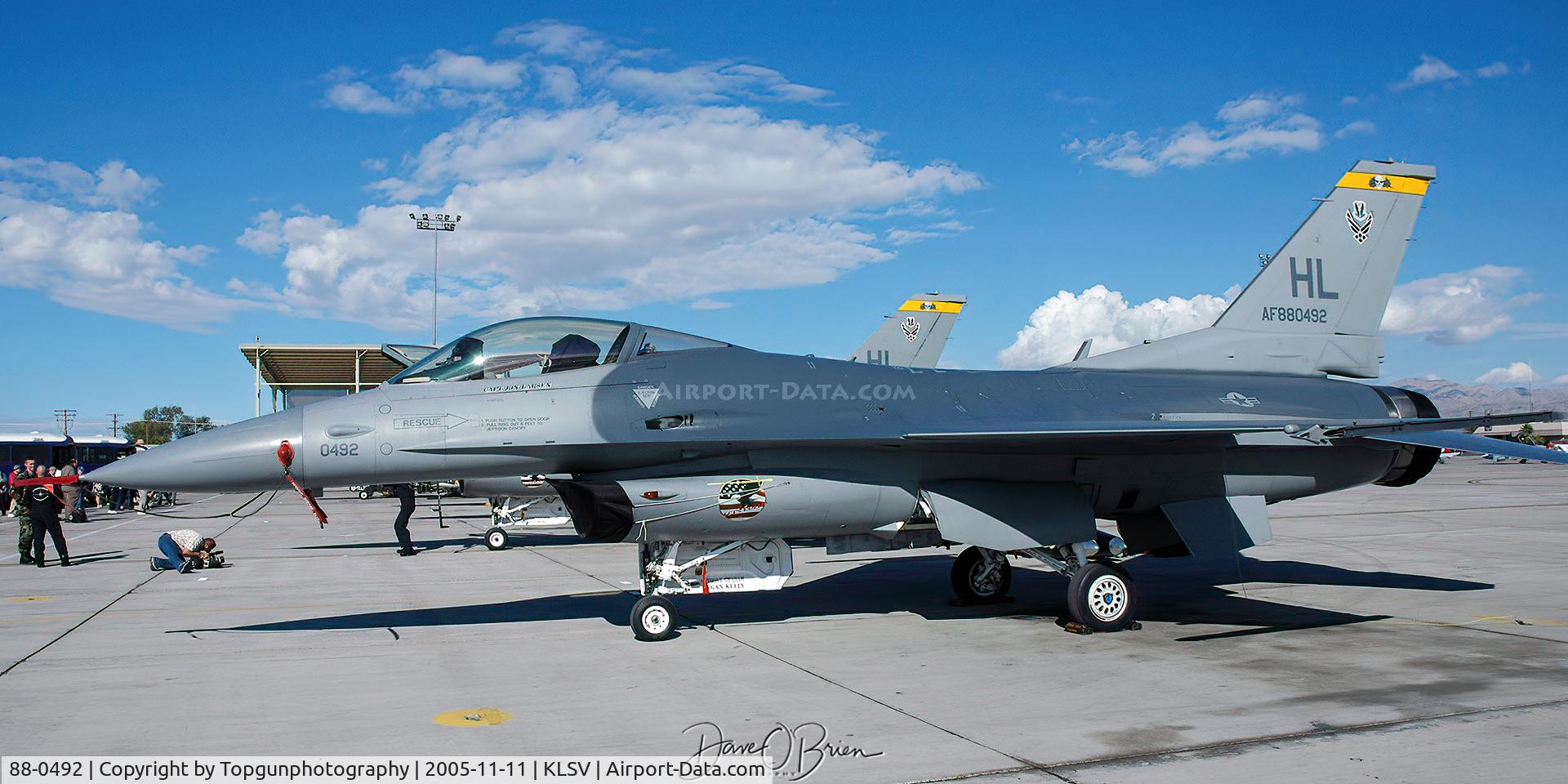 88-0492, 1988 General Dynamics F-16C Fighting Falcon C/N 1C-94, West Coast Viper Demo 2005