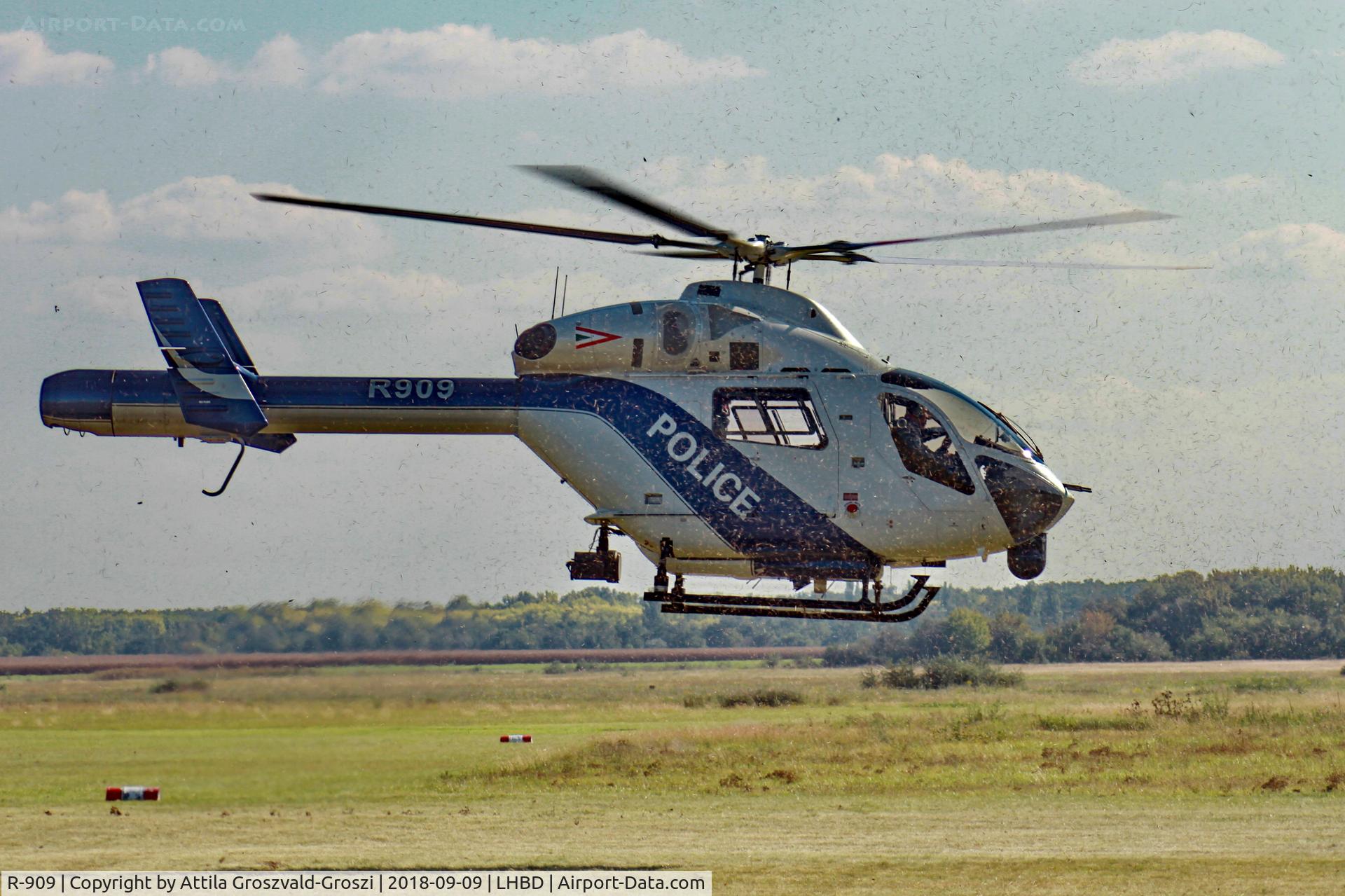 R-909, 2005 MD Helicopters MD-900 Explorer C/N 900-00111, LHBD - Börgönd Airport, Hungary. Börgönd Air Show 2018