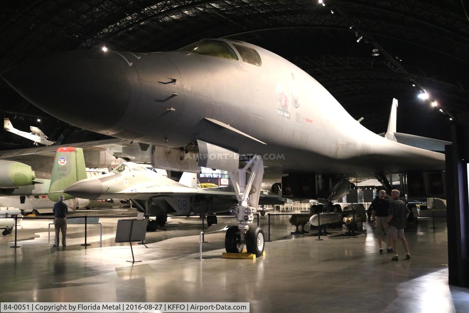 84-0051, 1984 Rockwell B-1B Lancer C/N 11, B-1B zx