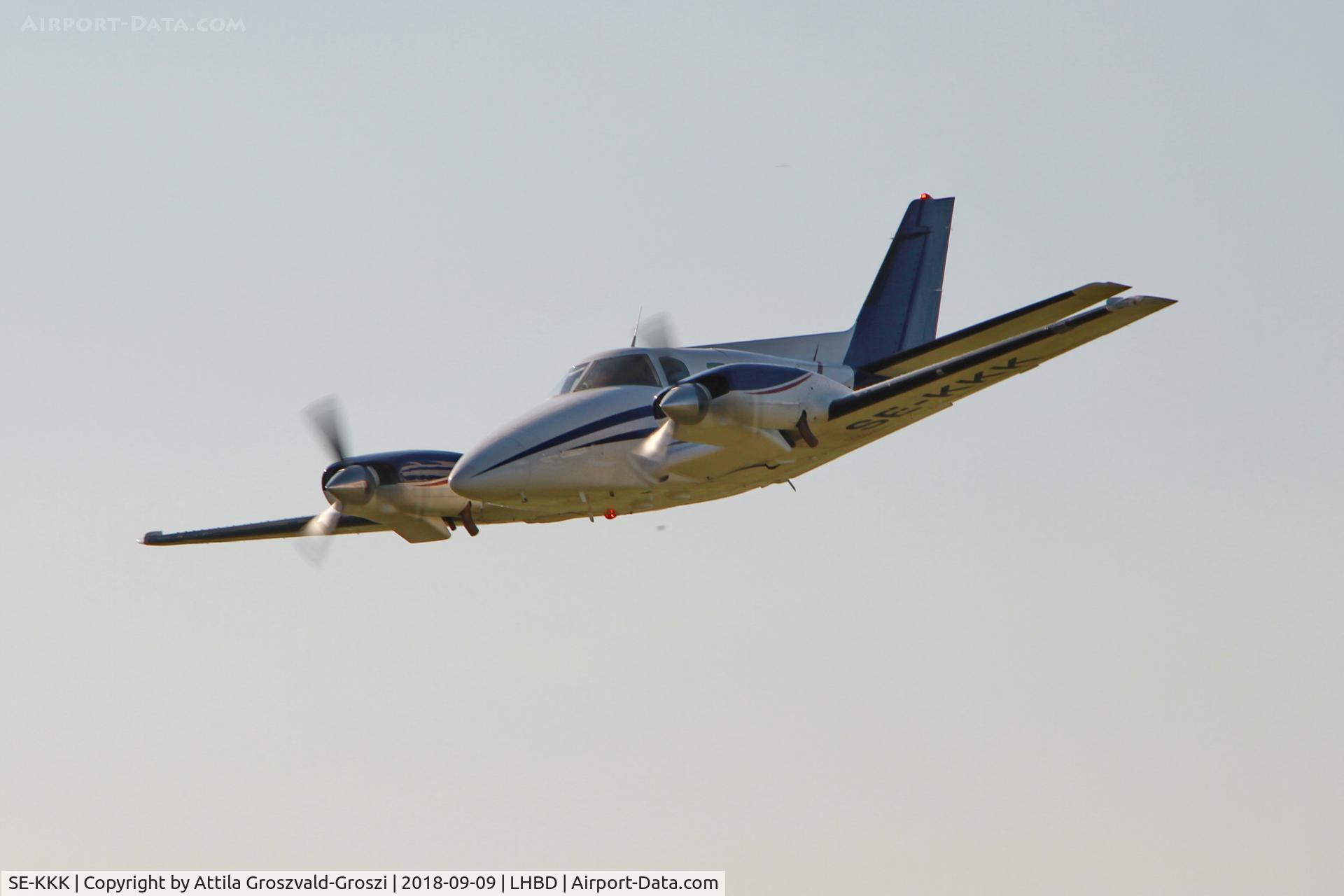 SE-KKK, 1975 Beech B-60 Duke C/N P-330, LHBD - Börgönd Airport, Hungary. Börgönd Air Show 2018