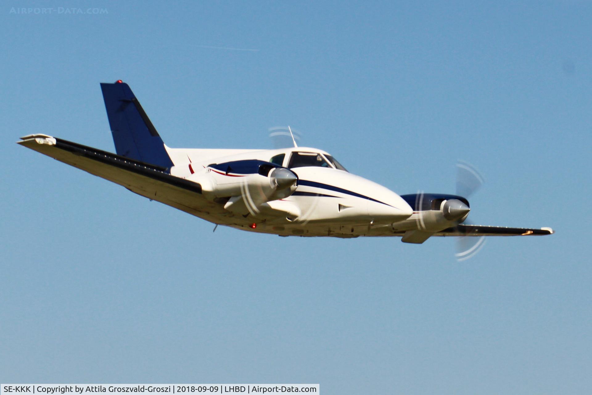 SE-KKK, 1975 Beech B-60 Duke C/N P-330, LHBD - Börgönd Airport, Hungary. Börgönd Air Show 2018