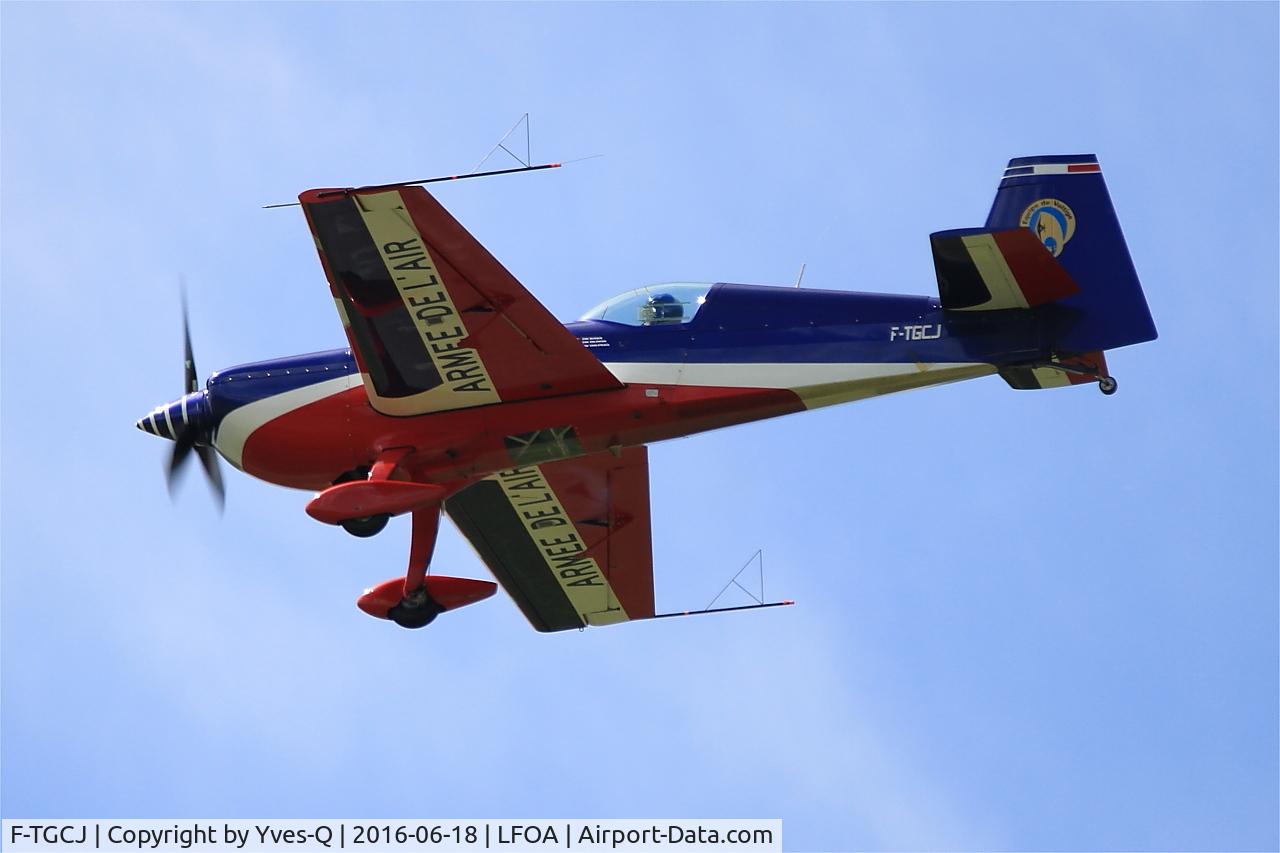 F-TGCJ, Extra EA-330SC C/N 05, Extra 330SC, French Air Force aerobatic team, On display, Avord Air Base 702 (LFOA) Open day 2016