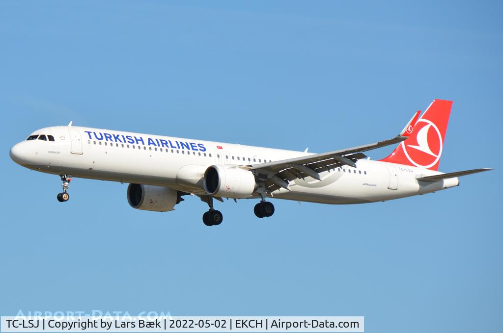 TC-LSJ, 2019 Airbus A321-271NX C/N 8957, RWY22L