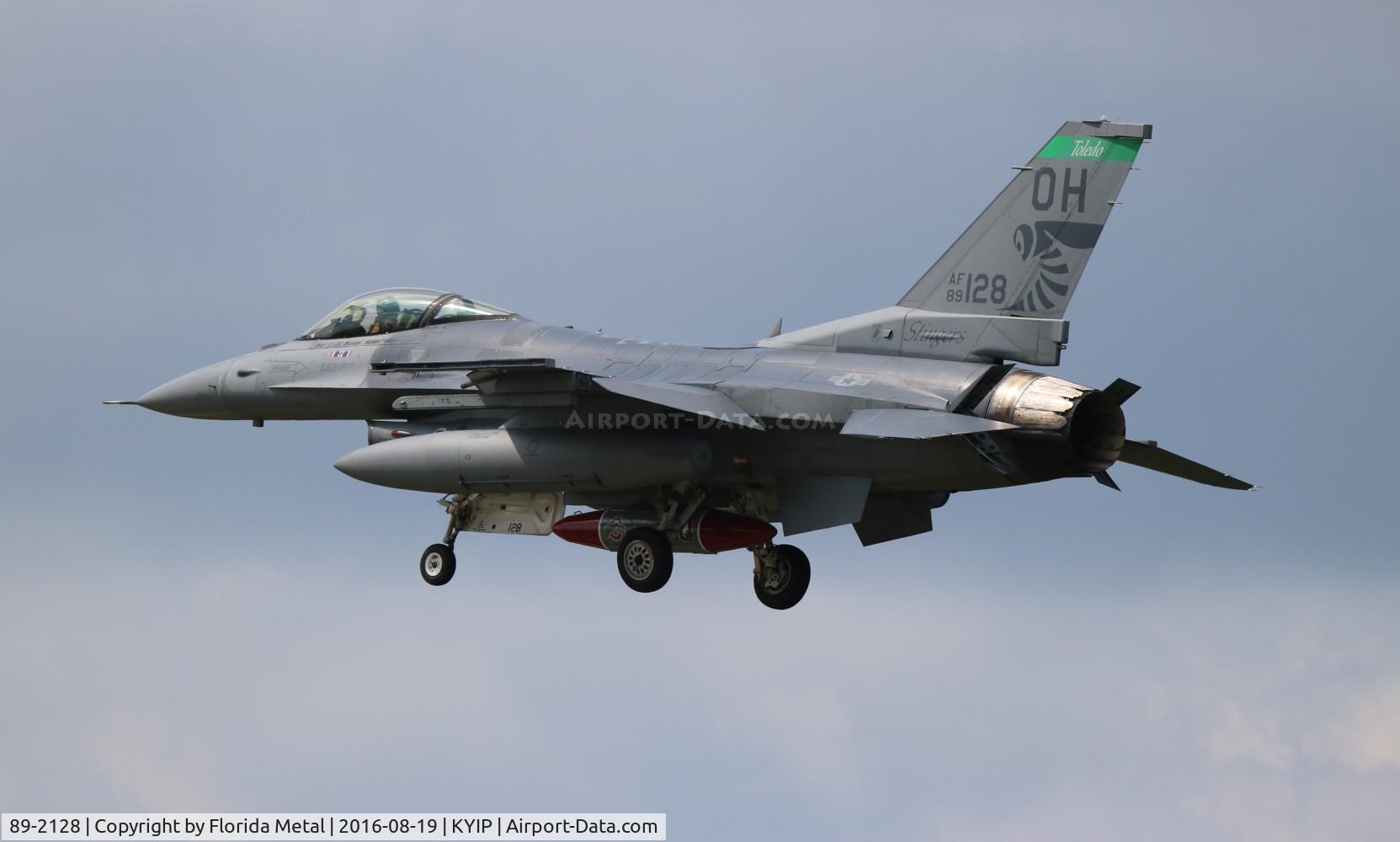 89-2128, 1989 General Dynamics F-16CM Fighting Falcon C/N 1C-281, Thunder Over Michigan 2016