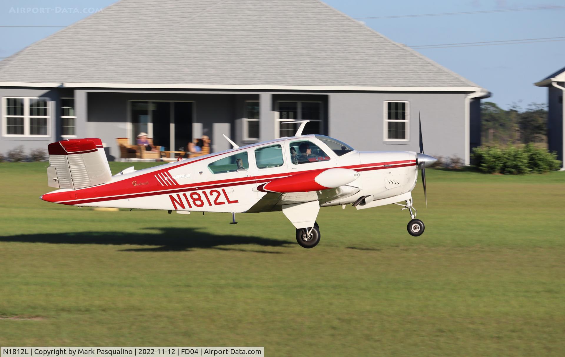 N1812L, 1976 Beech V35B Bonanza C/N D-9875, Beech V35B