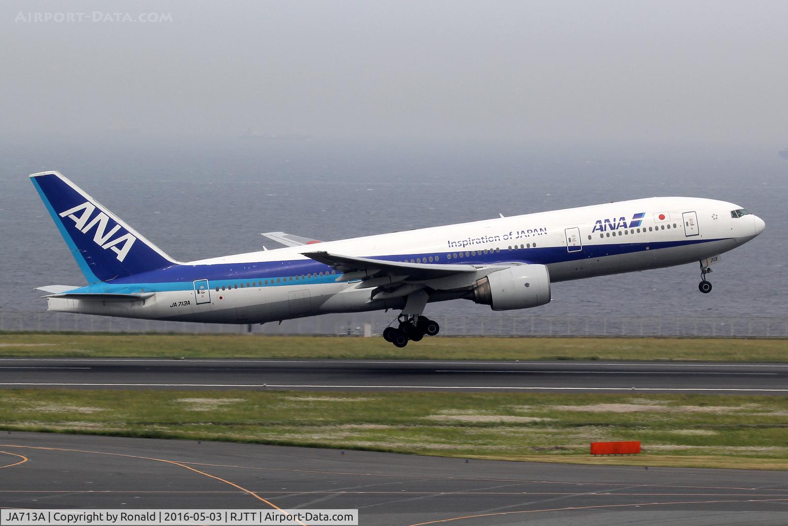 JA713A, 2005 Boeing 777-281 C/N 32647, at hnd