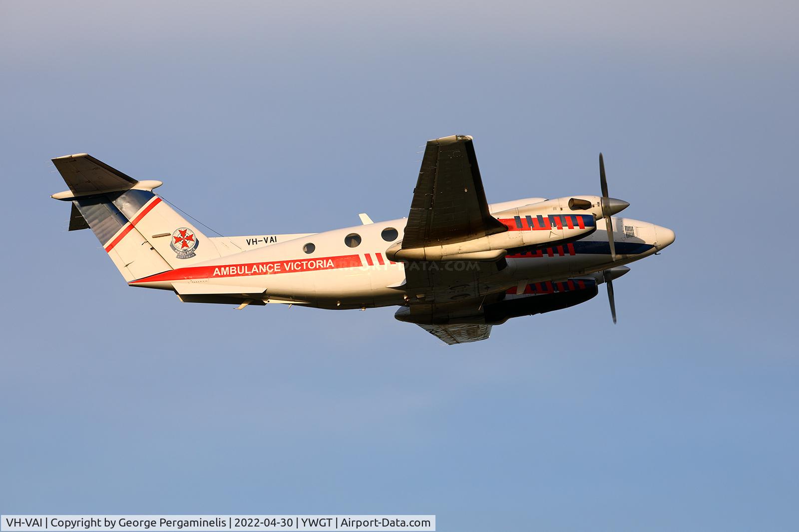 VH-VAI, 2022 Textron (Beech) B300C Super King Air (350) C/N FM-107, Antique Aeroplane Assn of Australia National Fly-in.