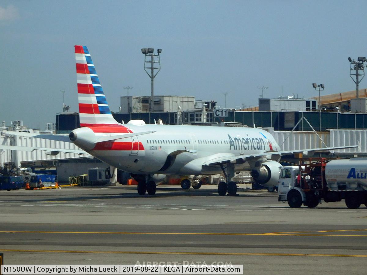 N150UW, 2013 Airbus A321-211 C/N 5504, At La Guardia