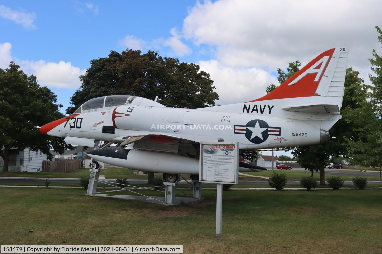158479, Douglas TA-4J Skyhawk C/N 14284, A-4 zx Gladstone MI