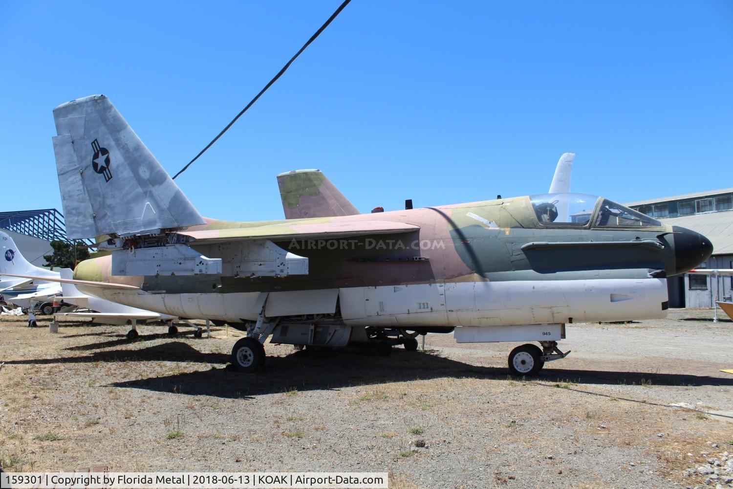 159301, LTV A-7E Corsair II C/N E-439, A-7 zx