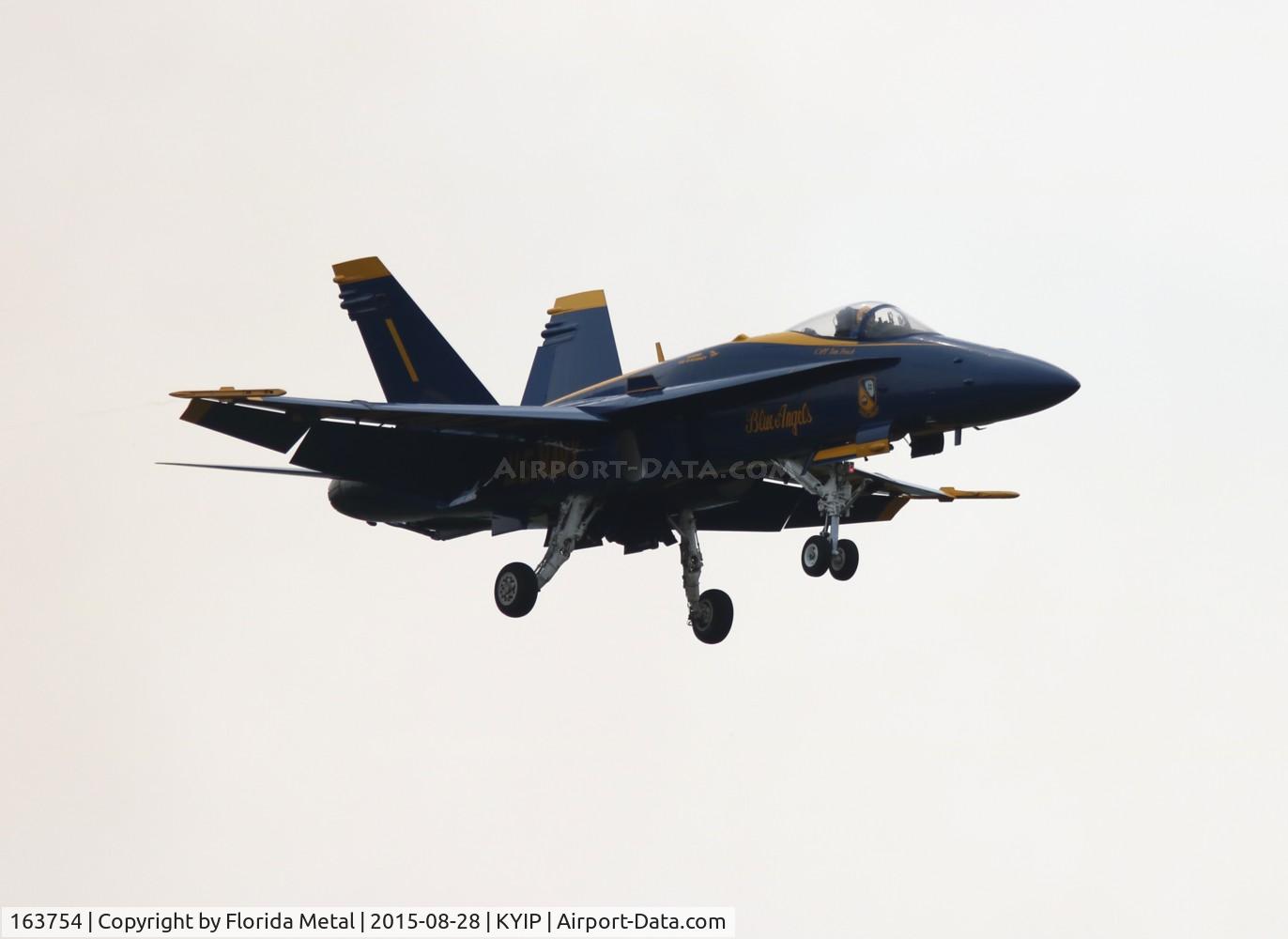 163754, 1989 McDonnell Douglas F/A-18C Hornet C/N 0829/C112, F-18 A-D Blue Angels zx