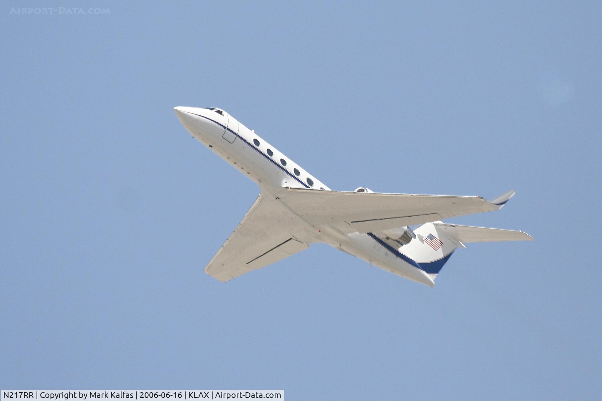 N217RR, 1987 Gulfstream Aerospace G-IV C/N 1042, Gulfstream Aerospace G-IV, N217RR departing 25L LAX