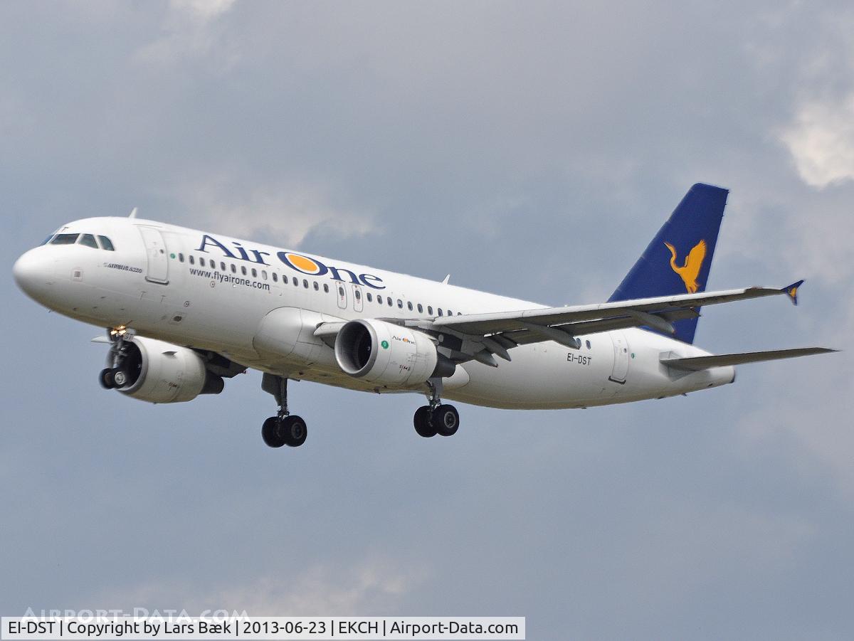 EI-DST, 2008 Airbus A320-216 C/N 3532, RWY22L
