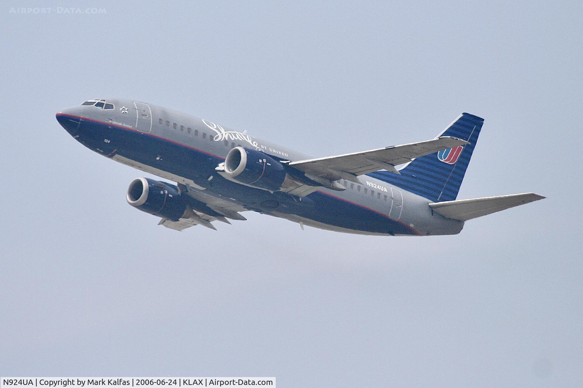 N924UA, 1992 Boeing 737-522 C/N 26645, Shuttle by United Boeing 737-522, N924UA departing 25R