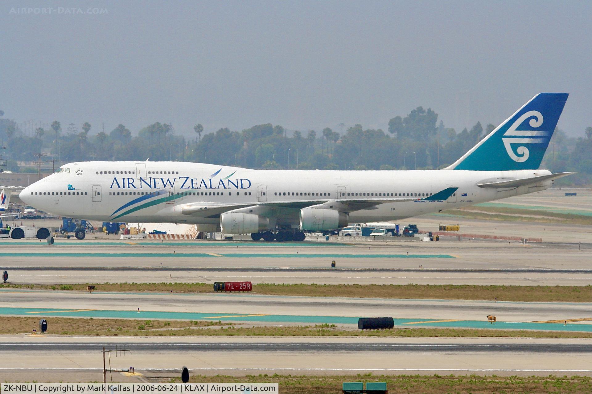 ZK-NBU, 1992 Boeing 747-419 C/N 25605, Air New Zealand 992 Boeing 747-419, ZK-NBU at LAX