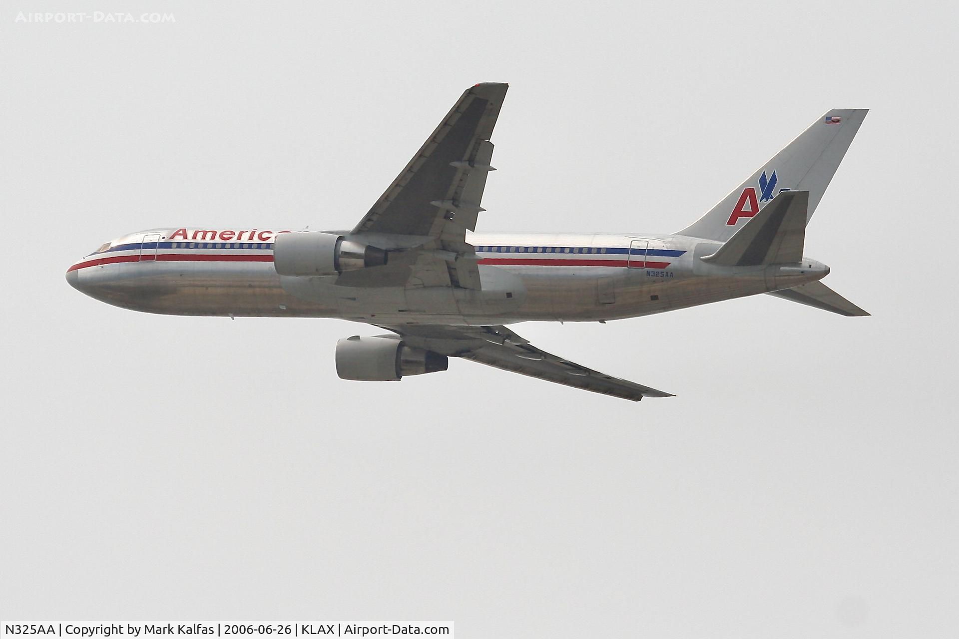 N325AA, 1986 Boeing 767-223 C/N 22326, American Boeing 767-223, N325AA departing 25R LAX
