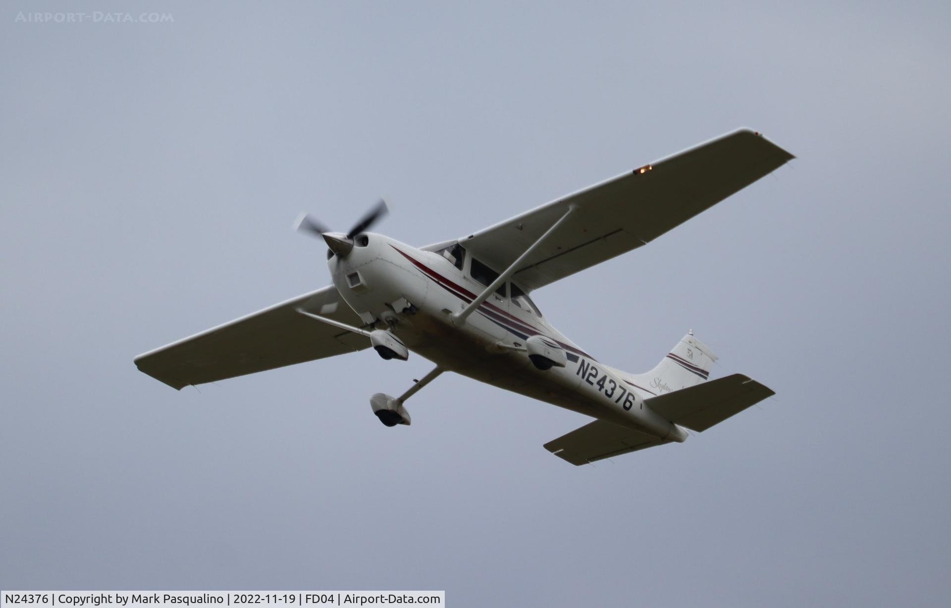 N24376, 2000 Cessna 182S Skylane C/N 18280704, Cessna 182S