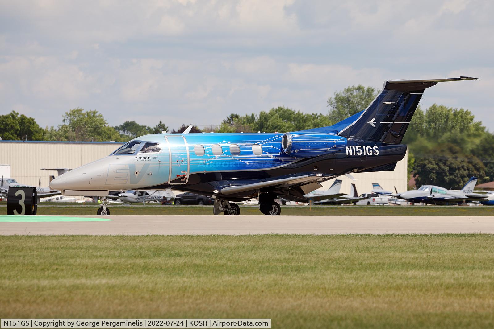 N151GS, 2017 Embraer EMB-500 Phenom 100 C/N 50000379, Oshkosh 2022.